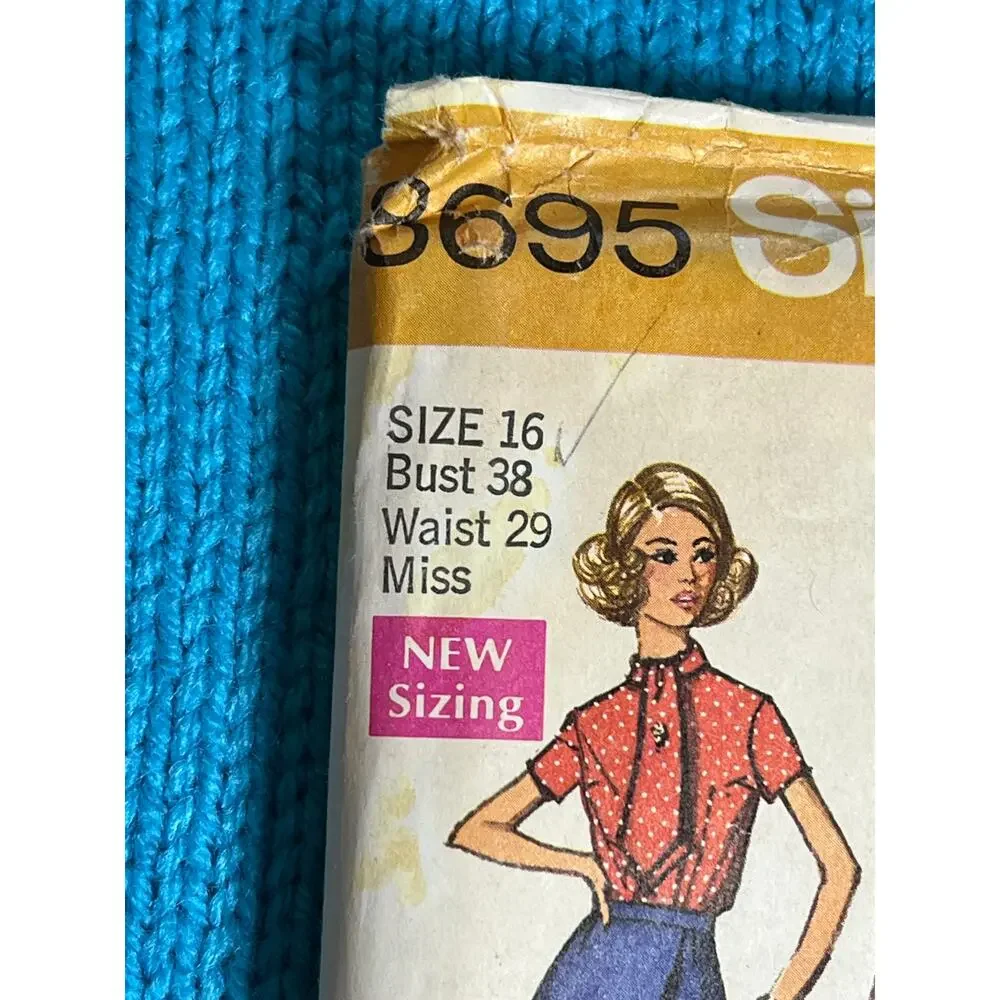 Simplicity 8695 pattern